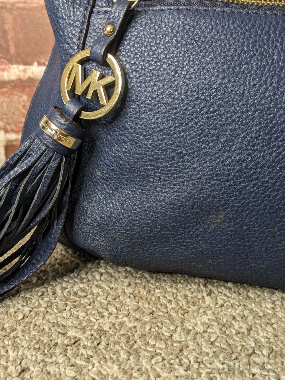 Michael Kors Fulton Hobo Shoulder Bag Navy Blue Pebbled Leather Gold Hardware - Picture 9 of 9